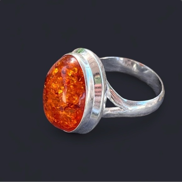 Baltic Amber Sterling Silver Ring - Picture 4 of 6